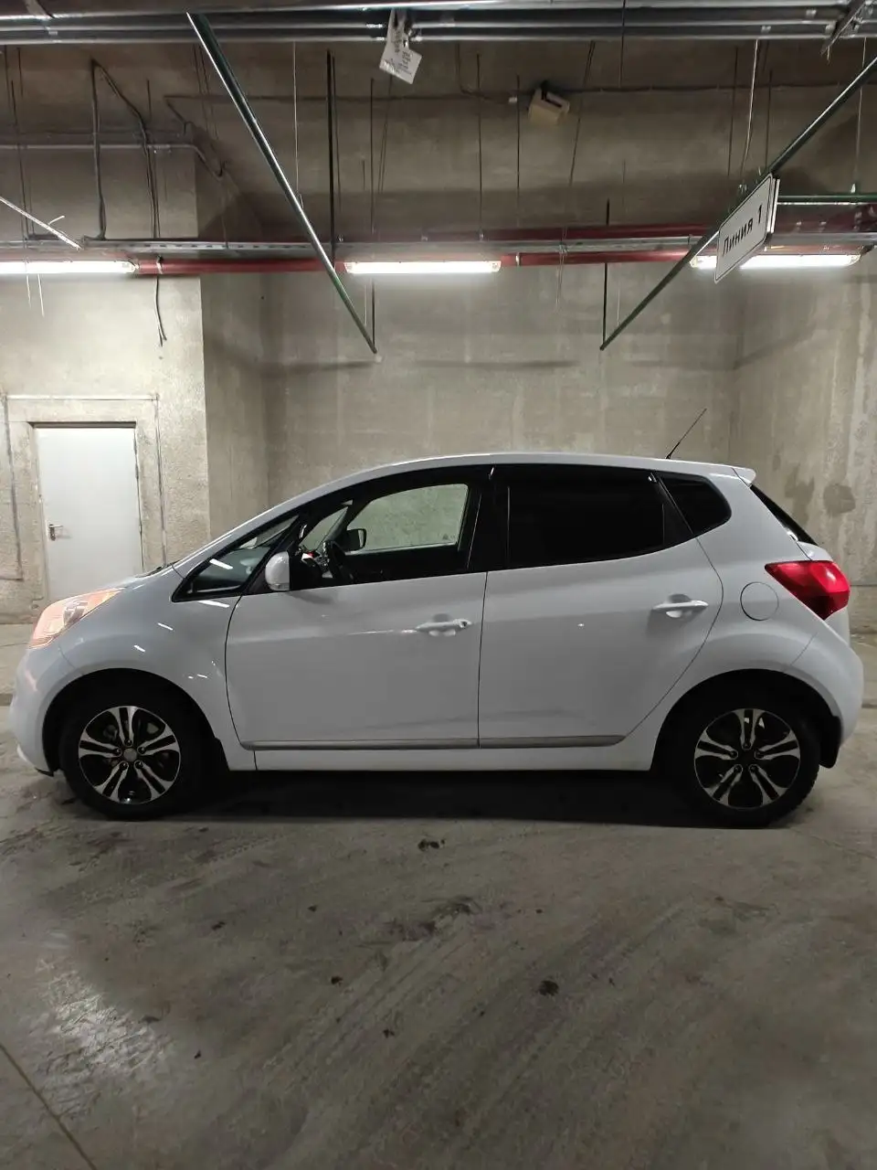 Продам Kia Venga 2016 года, 117000 км, максимальная комплектация - Авто в Москва