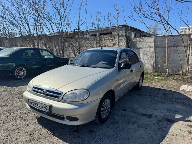 Продажа автомобиля 2010 года с бензиновым двигателем 1.5 - частное объявление в Москва