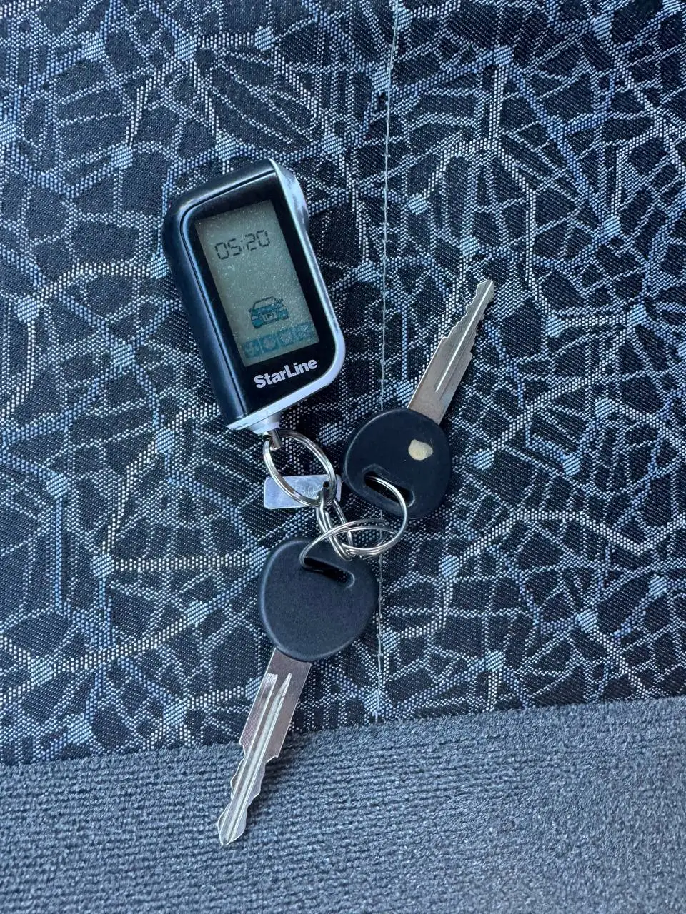 Продажа автомобиля 2010 года с бензиновым двигателем 1.5 - Легковые автомобили (Авто) в Москва