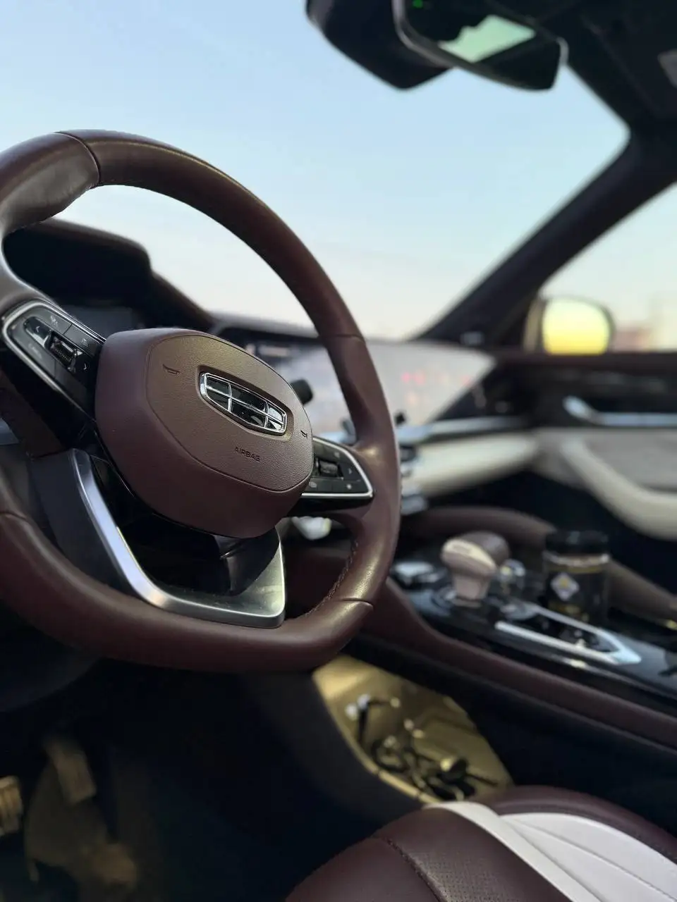 Geely Monjaro 2023 максимальная комплектация - Легковые автомобили (Авто) в Москва