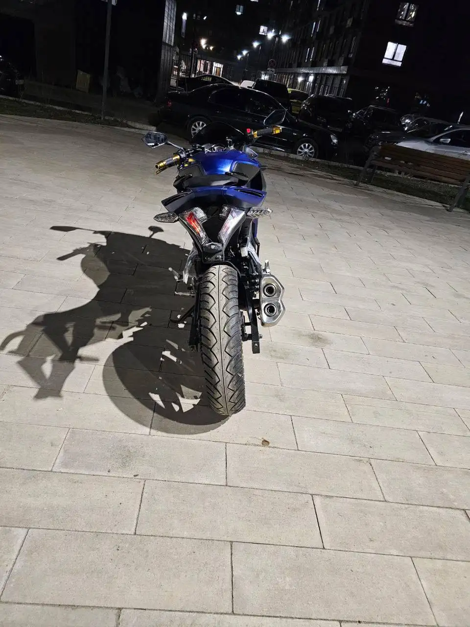 Мотоцикл 250 кубов с пробегом 2000 км - Мотоциклы (Авто) в Москва