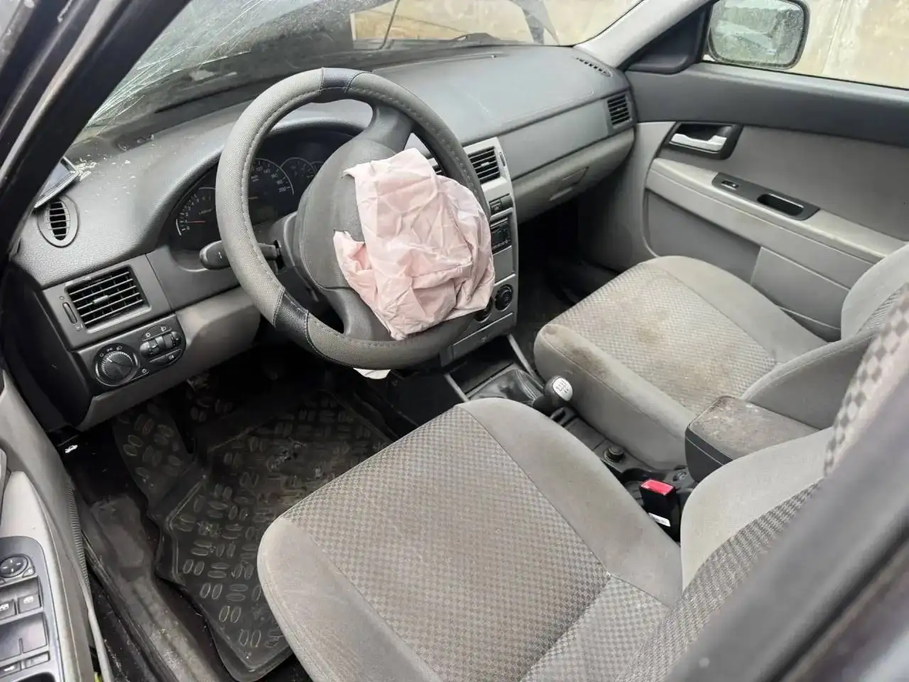 Продажа Lada Priora 2013 года в Гатчине - Легковые автомобили (Авто) в Гатчина