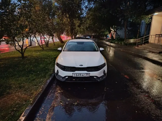 Продажа автомобиля Kia K5 2021 года - Коммерческий транспорт в Москва