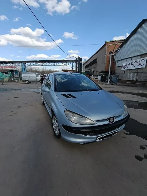Пижо 206 2002 года, автомат - Авторынок в Москва
