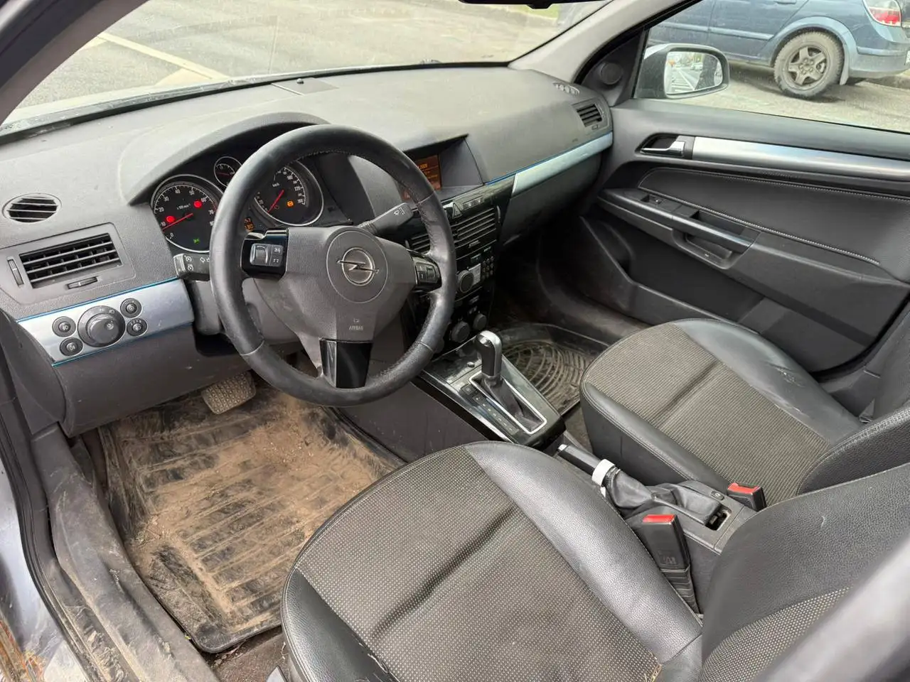 Opel Astra 2009 года - Авто в Москва