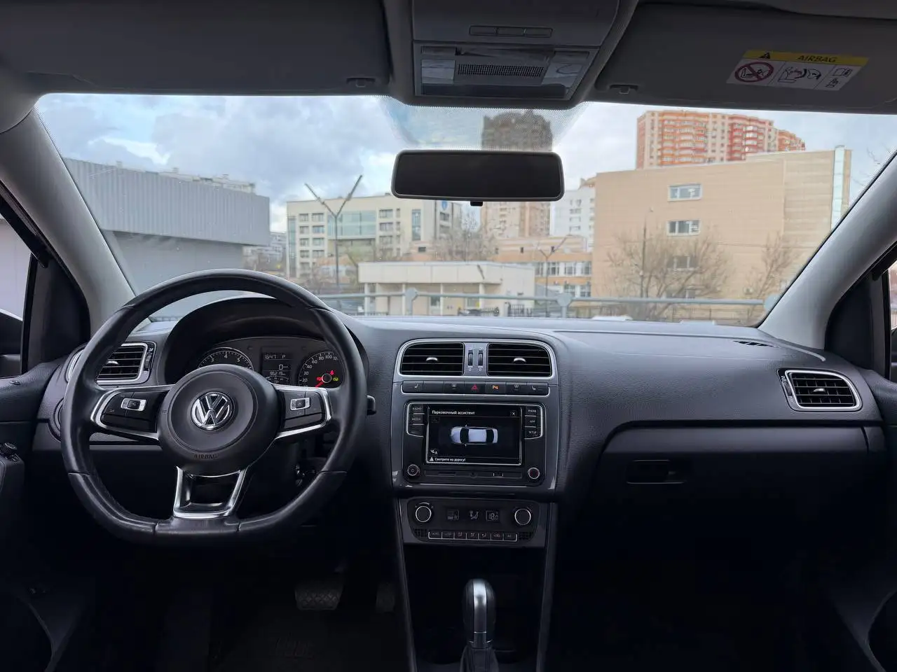 Volkswagen Polo V рестайлинг 2019 г.в. автомат - Легковые автомобили (Авто) в Москва