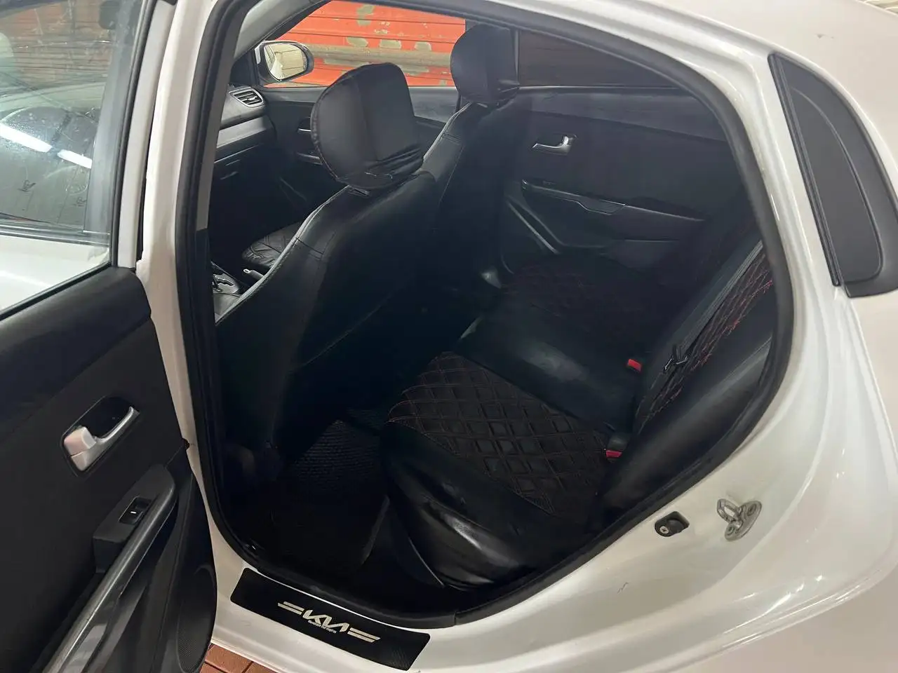 Продам Киа Рио 2014 года автомат с ГБО - Легковые автомобили (Авто) в Нижний Новгород