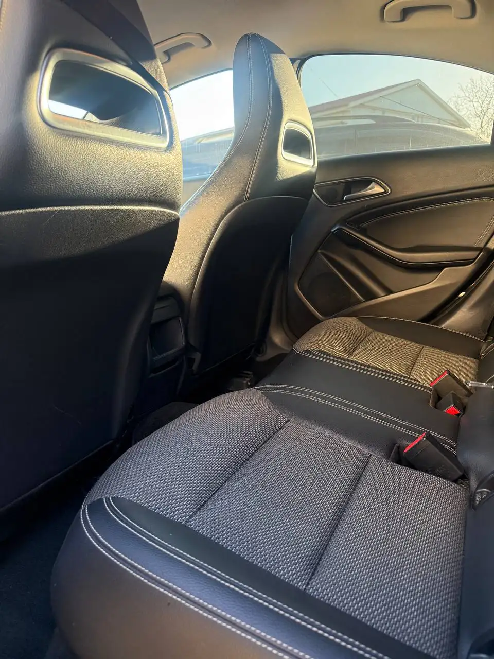 Продам Mercedes CLA200 2014 года - Легковые автомобили (Авто) в Донецк