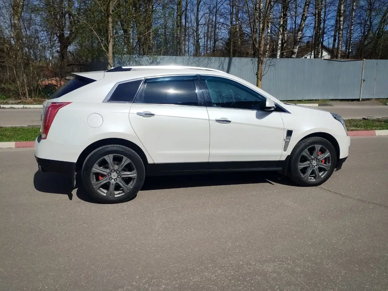 Cadillac SRX 2011 - Легковые автомобили (Авто) в Московская область