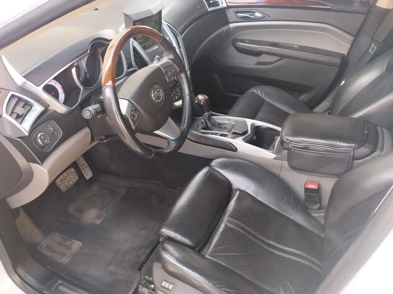 Cadillac SRX 2011 - Легковые автомобили (Авто) в Московская область