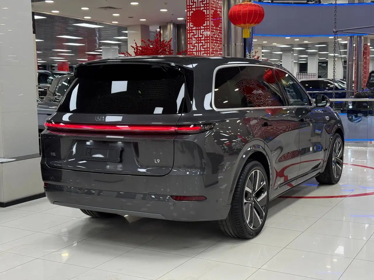 Lixiang Li9 Ultra новый - Автомобили (Авто) в Москва
