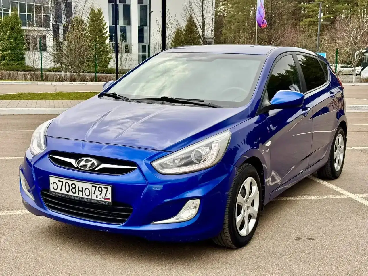 HYUNDAI SOLARIS 2013, 1.6 АВТОМАТ - Легковые автомобили (Авто) в Москва