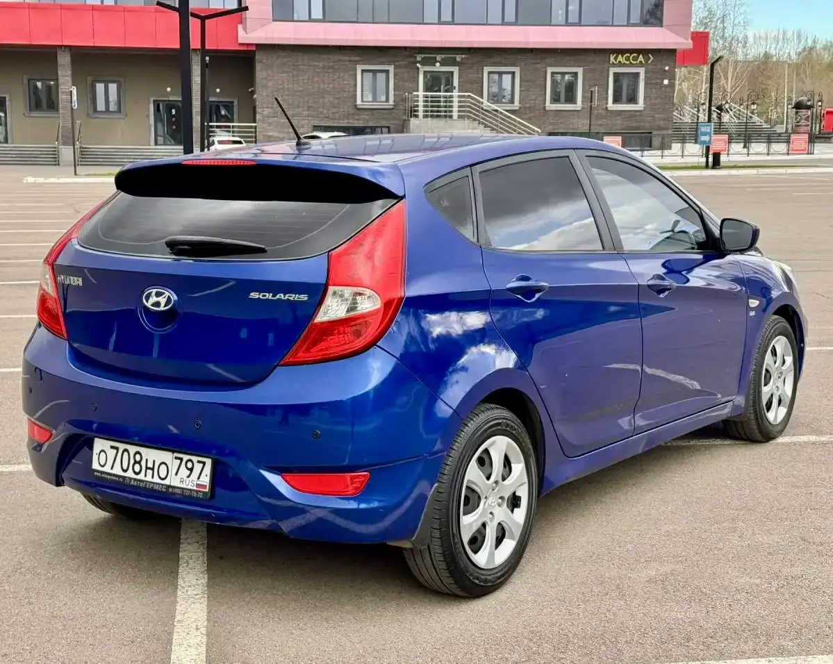 HYUNDAI SOLARIS 2013, 1.6 АВТОМАТ - Легковые автомобили (Авто) в Москва