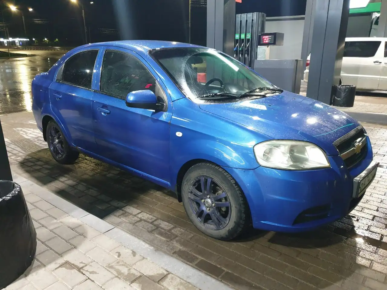 Автомобиль 1.4 мех. - Авто в Москва