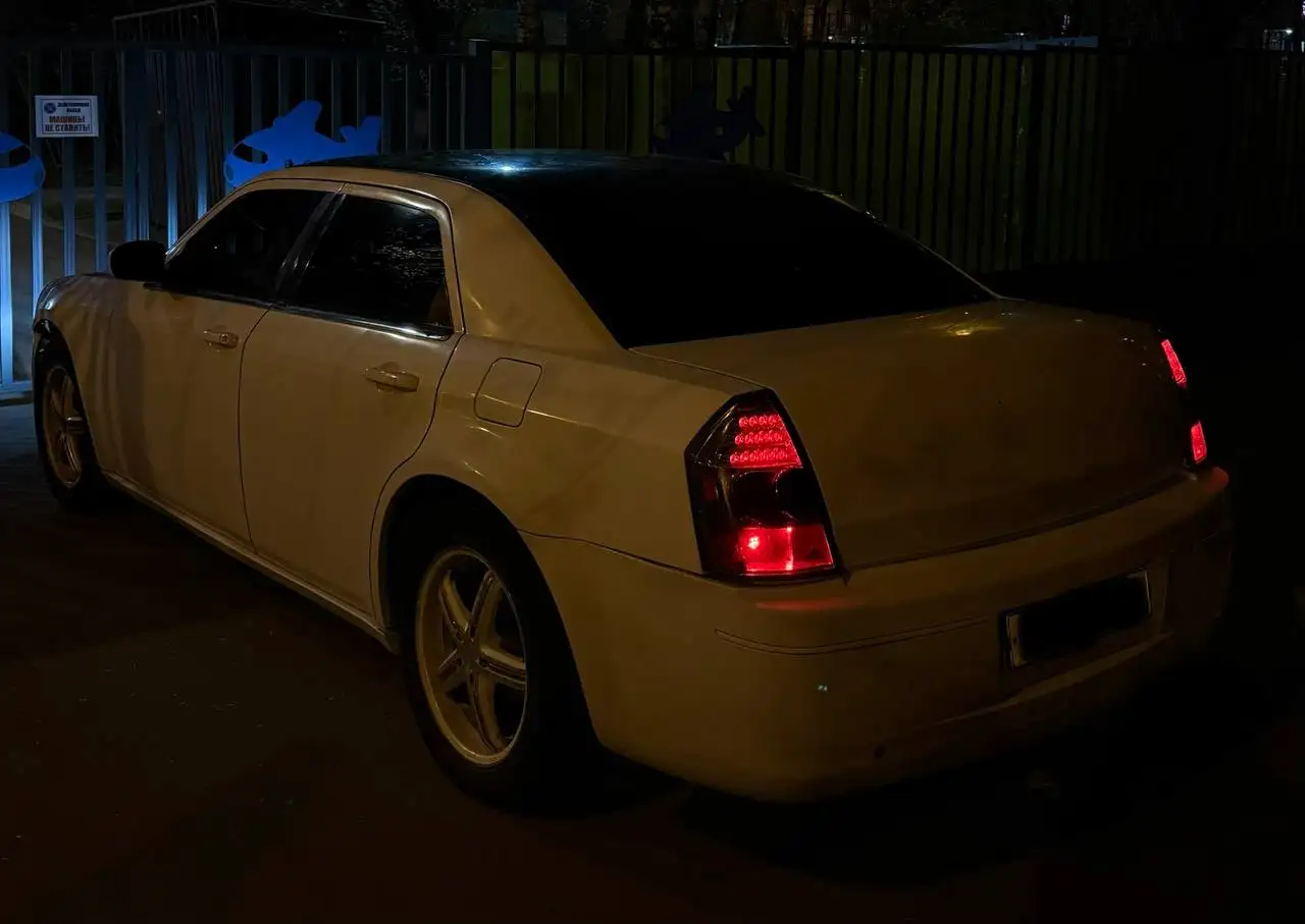 Продажа Крайслер 300С, 2006 г.в., с ограничениями - Легковые автомобили (Авто) в Москва
