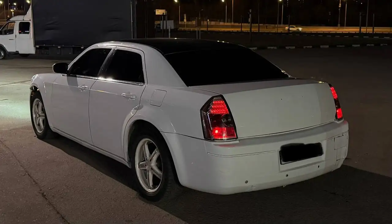 Продажа Крайслер 300С, 2006 г.в., с ограничениями - Легковые автомобили (Авто) в Москва