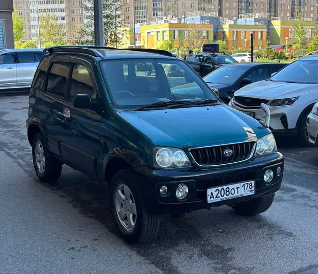 Daihatsu Terrios 2001, 150000 км, автомат, полный привод - Авто в Санкт-Петербург