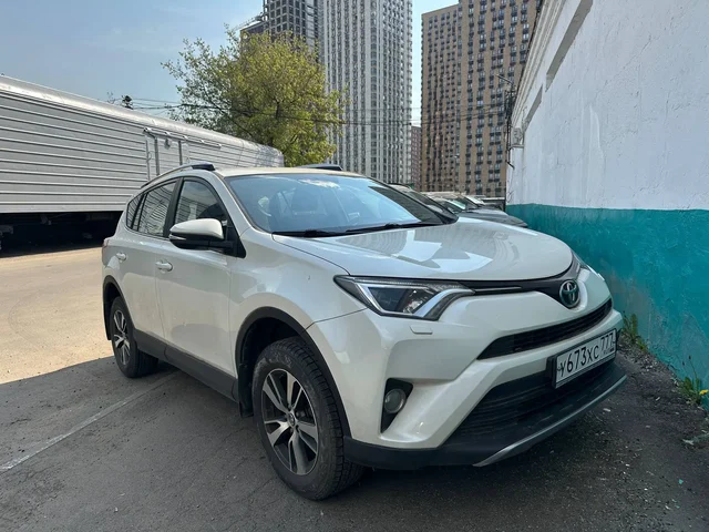 Toyota Rav-4 2017 - частное объявление в Москва
