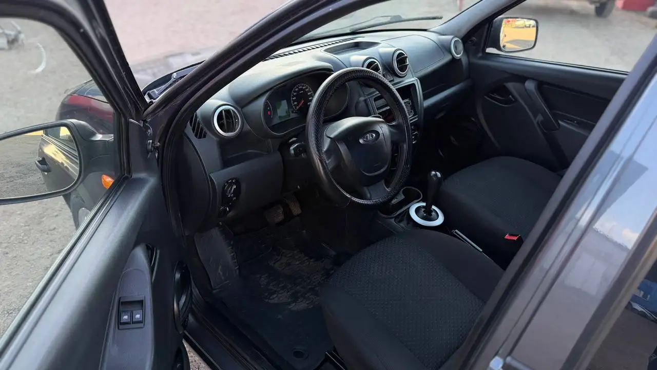 Lada Granta 2015 седан, 1.6 AT - Легковые автомобили (Авто) в Набережные Челны