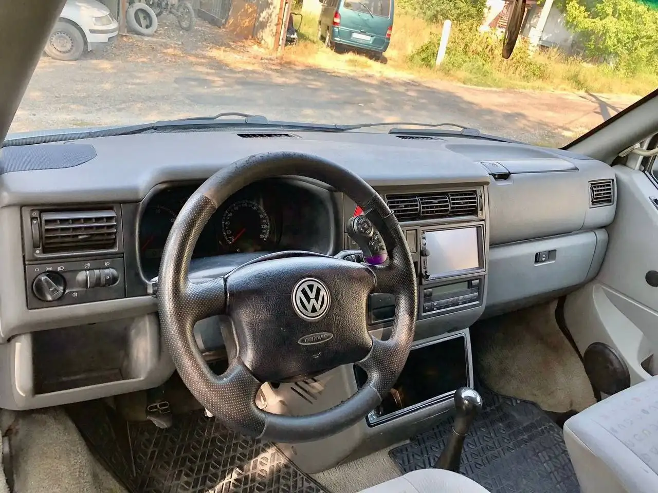 Volkswagen T4 1991 г.в. – Полностью отреставрирован - Volkswagen T4 (Авто) в Москва