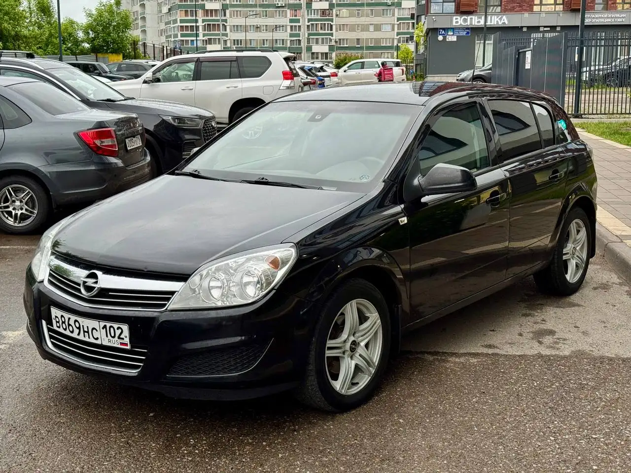 Opel Astra 2010 - Легковые автомобили (Авто) в Набережные Челны