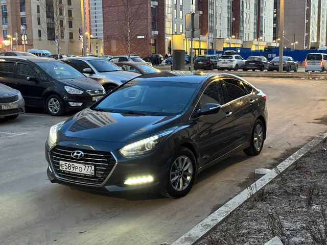 Продажа автомобиля 2016 года от собственника - Государственные регистрационные номера в Москва