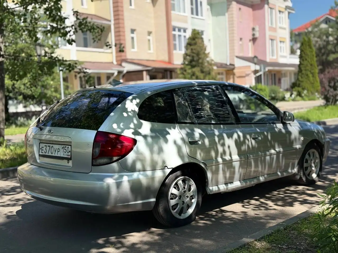 Kia Rio 1.6 механика универсал - Авто в Москва