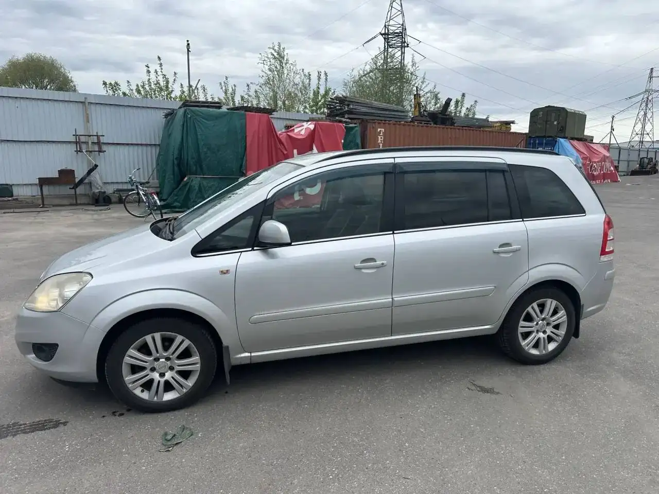 Opel Zafira 1.8 MT 140 л.с. - Авто в Москва
