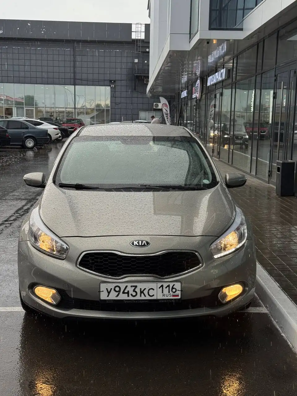 KIA CEED 2014 - Легковые автомобили (Авто) в Набережные Челны