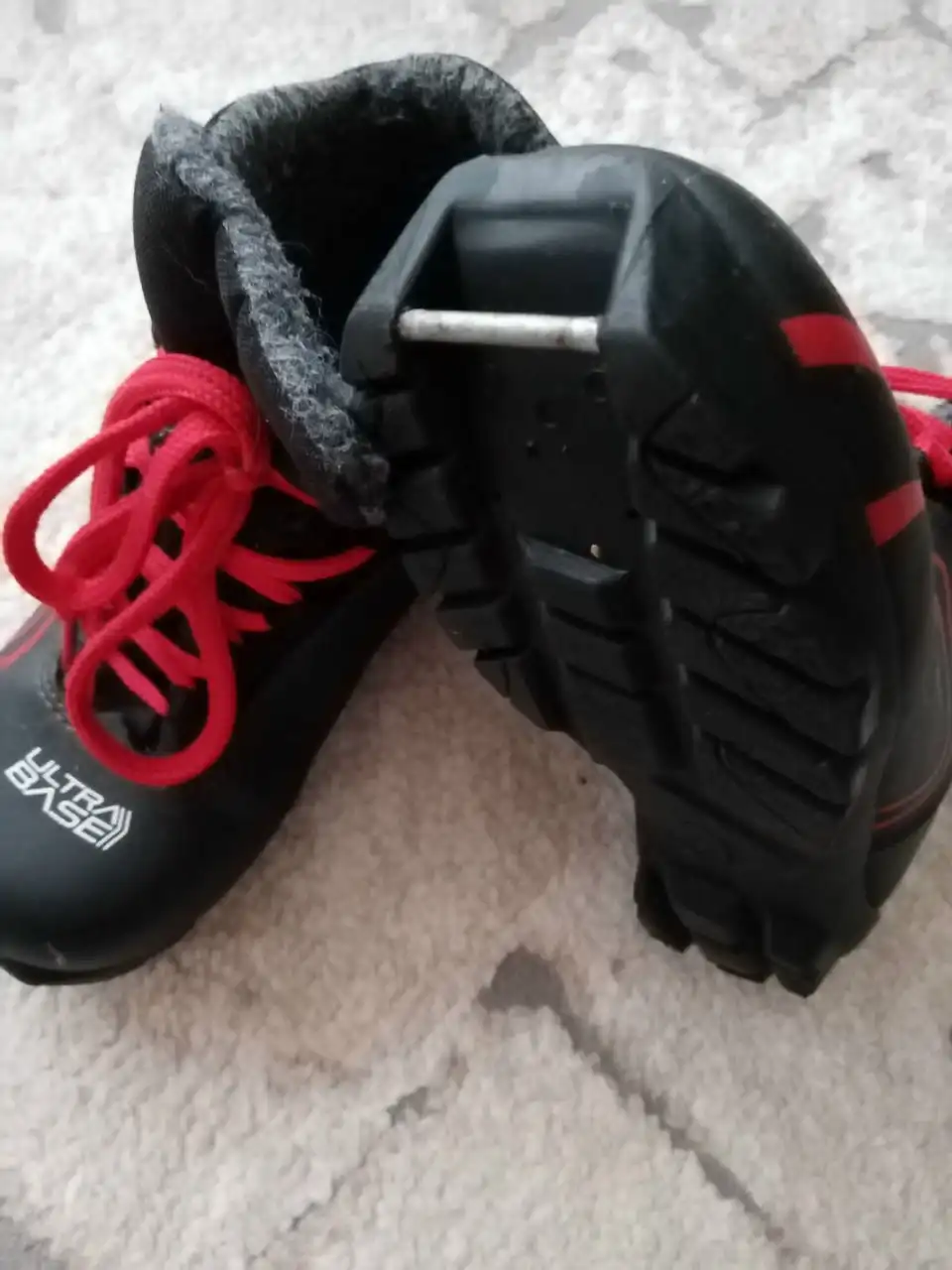 Лыжные ботинки в отличном состоянии