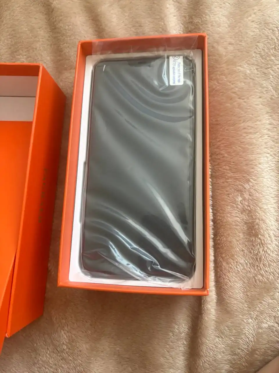 Продажа нового телефона - Телефоны (Электроника) в Ижевск