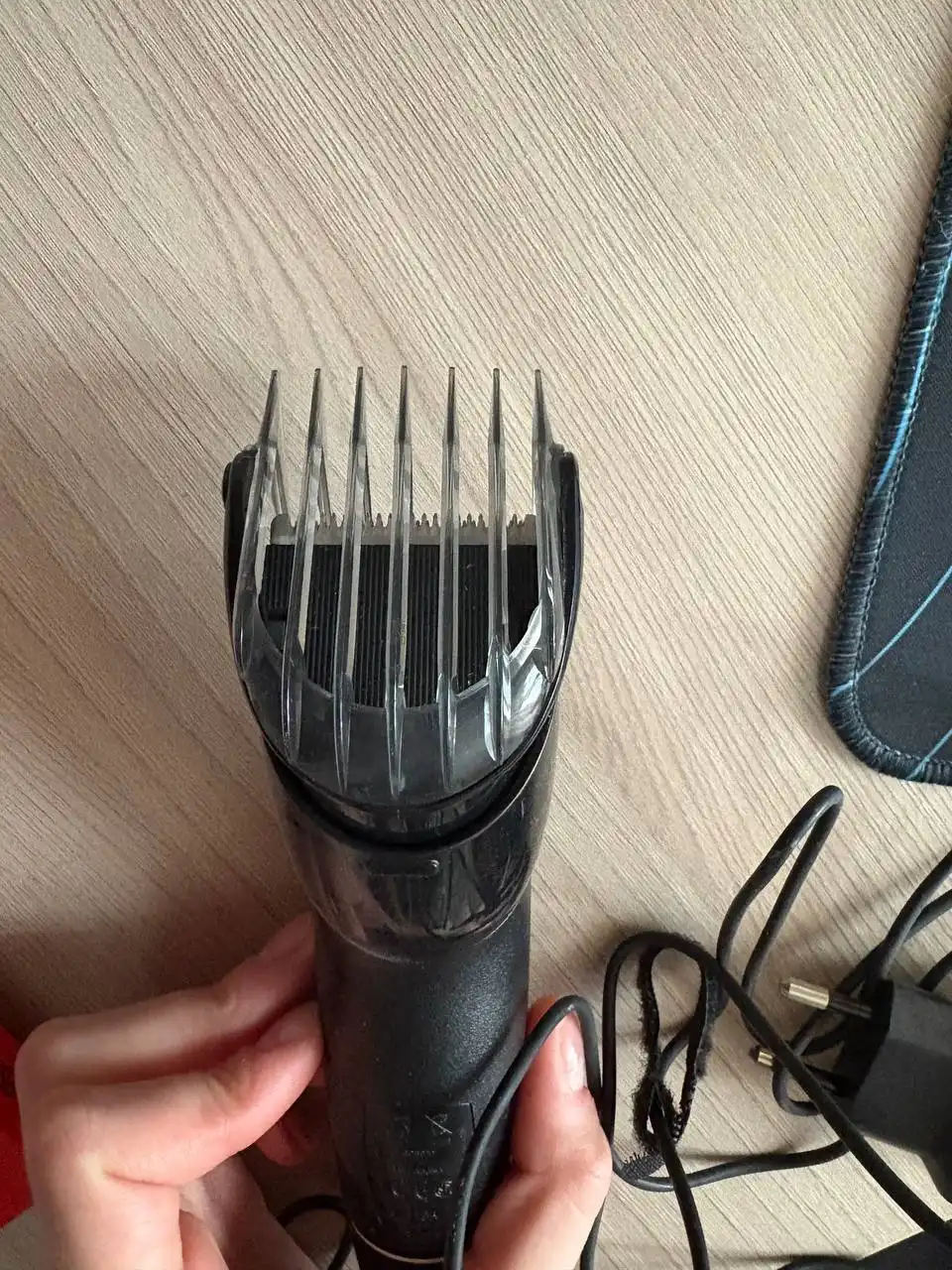 Машинка для стрижки волос Philips QC5010 Series 1000 - Электроника для красоты (Барахолка) в Ижевск