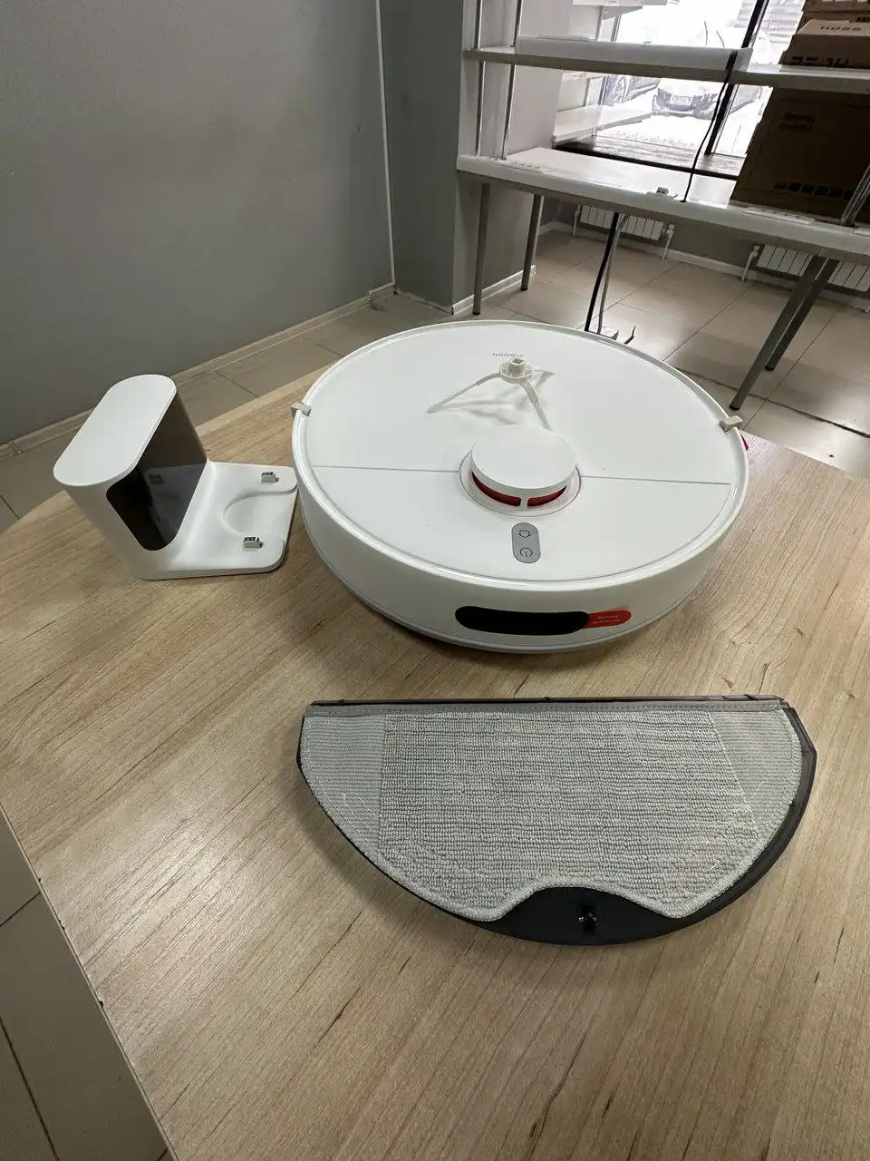 Продажа роботов-пылесосов различных брендов - Роботы-пылесосы (Электроника) в Ижевск