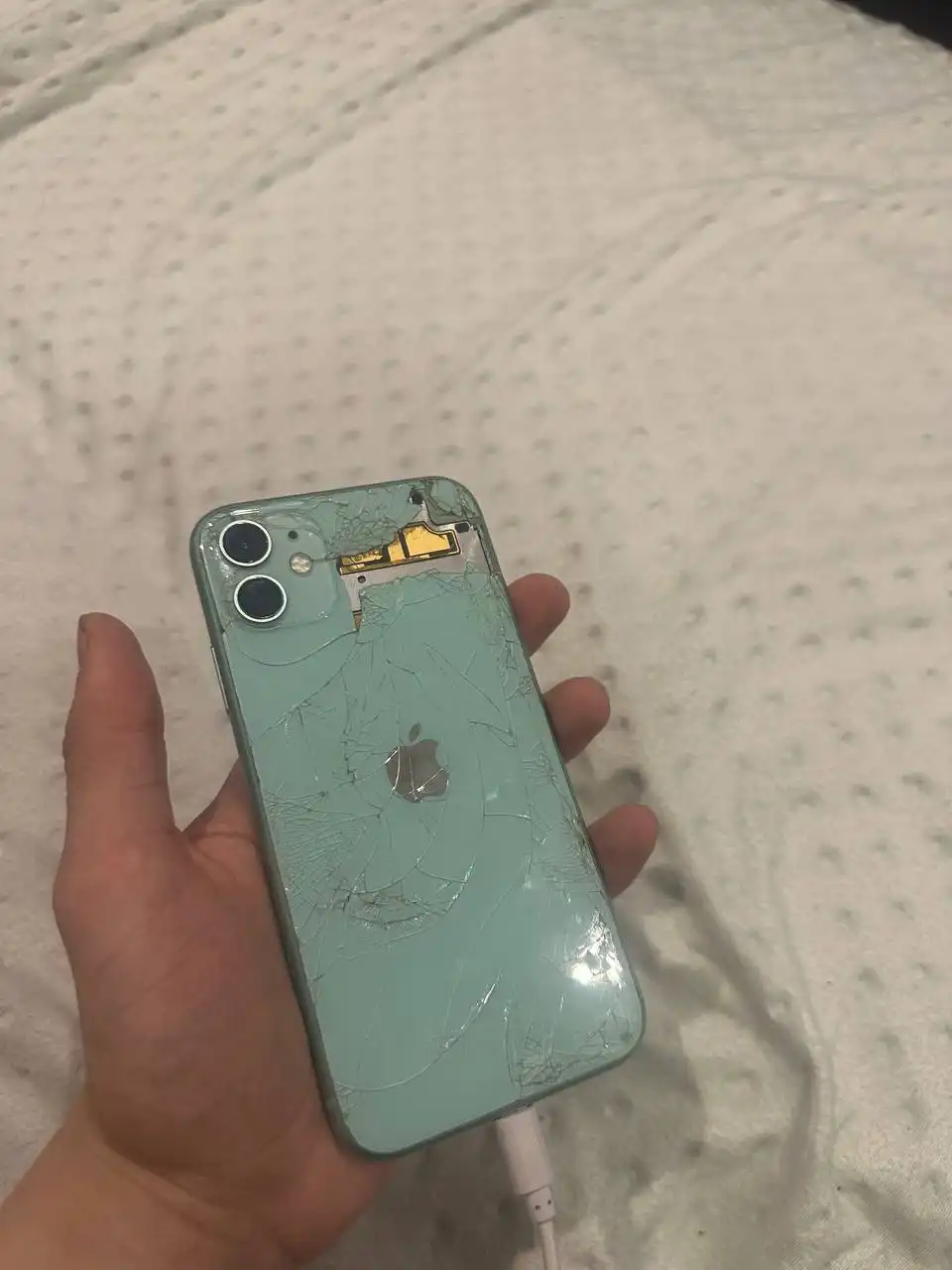 Продам iPhone 11 64GB - Смартфоны (Электроника) в Ижевск