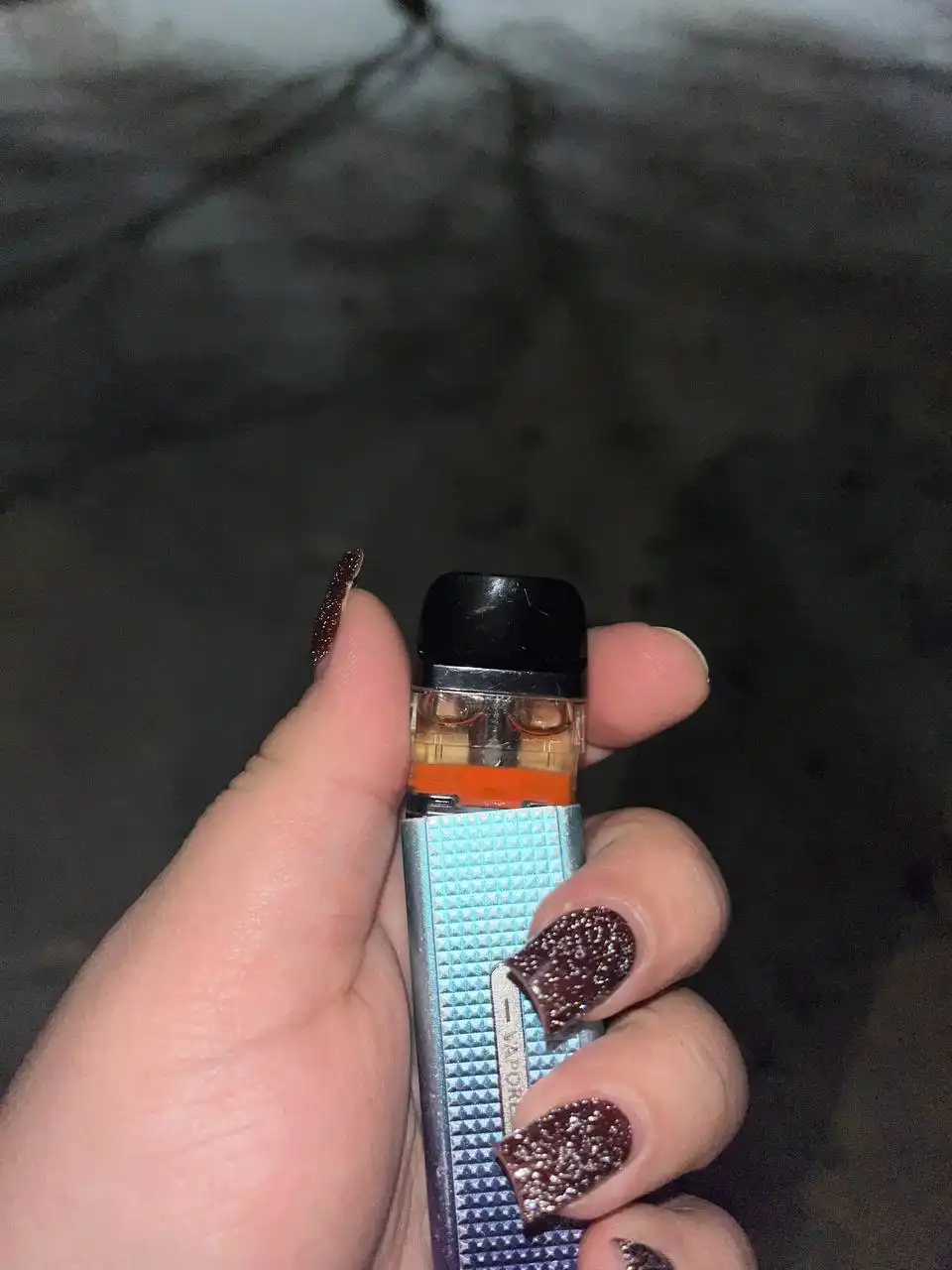 Продам искрос мини с картриджем и жидкостью