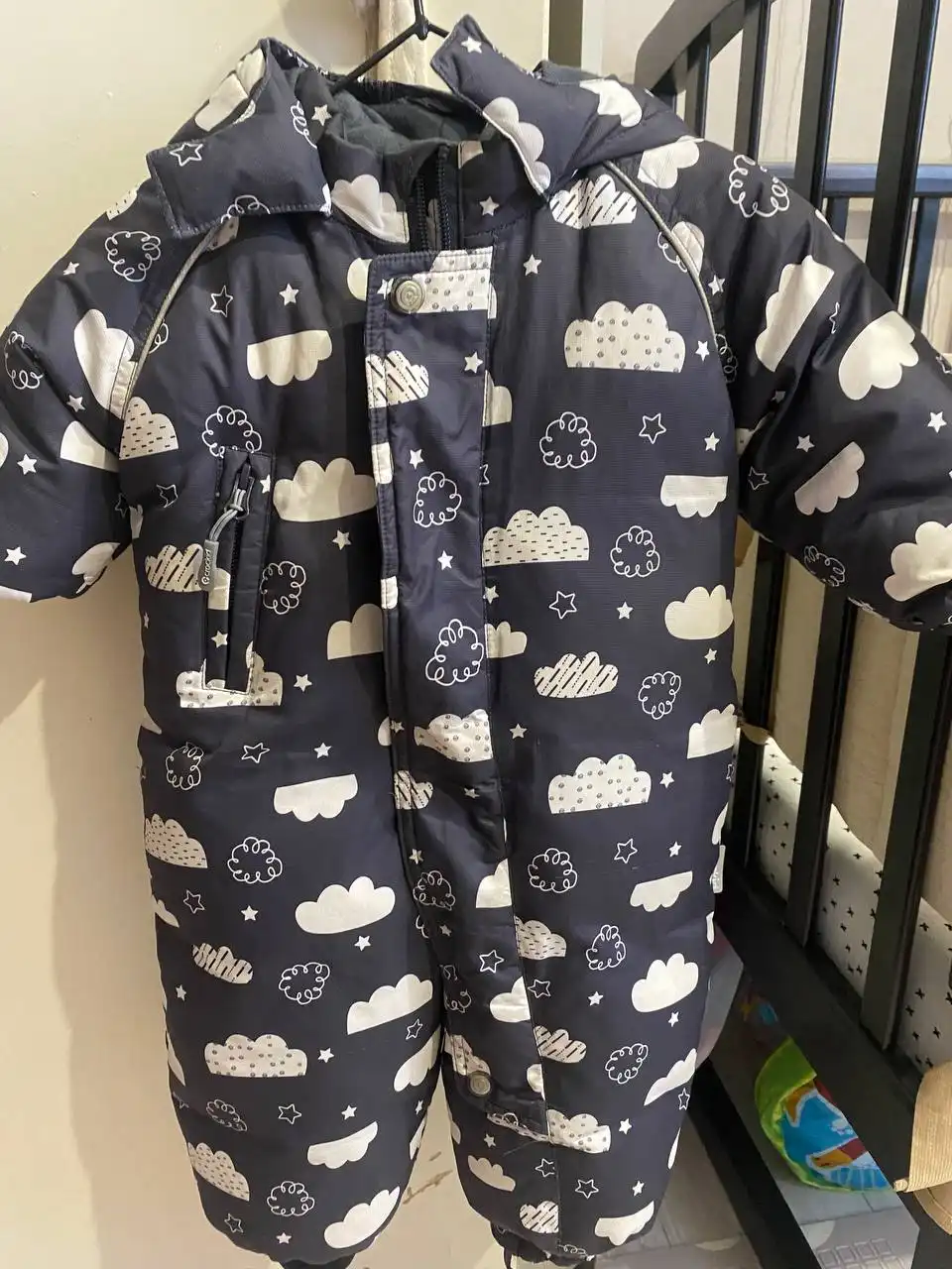 Зимний комбинезон 68-74 с варежками