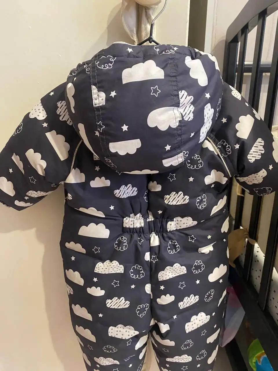 Зимний комбинезон 68-74 с варежками