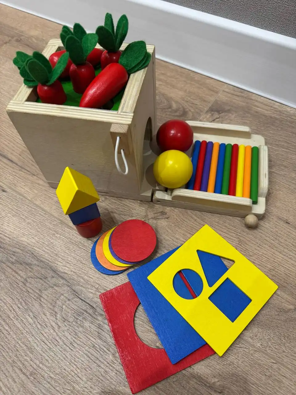 Развивающая игрушка «морковки» из дерева