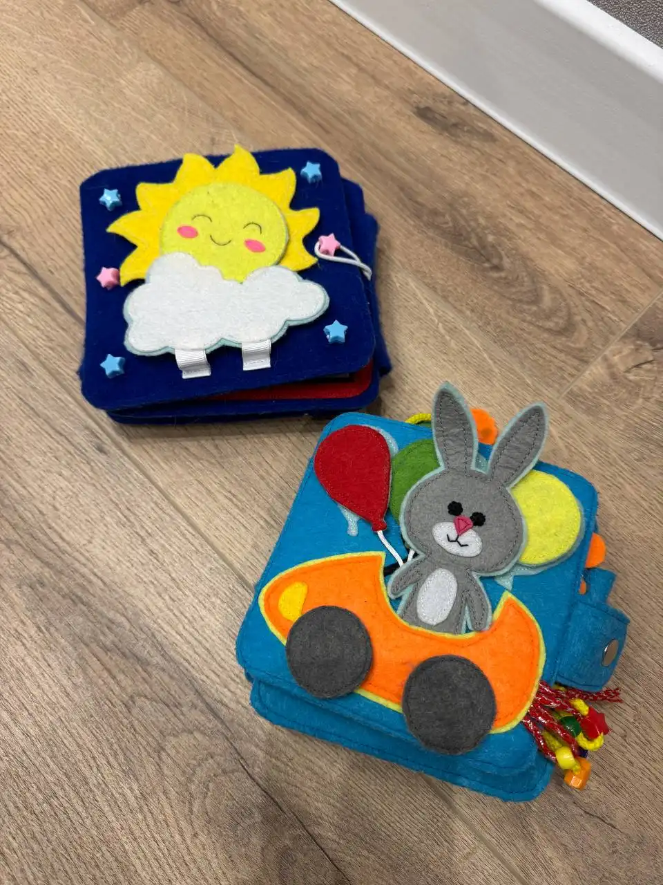 Развивающие книжки для малышей из флиса - Развивающие игрушки (Товары для детей) в Неизвестно