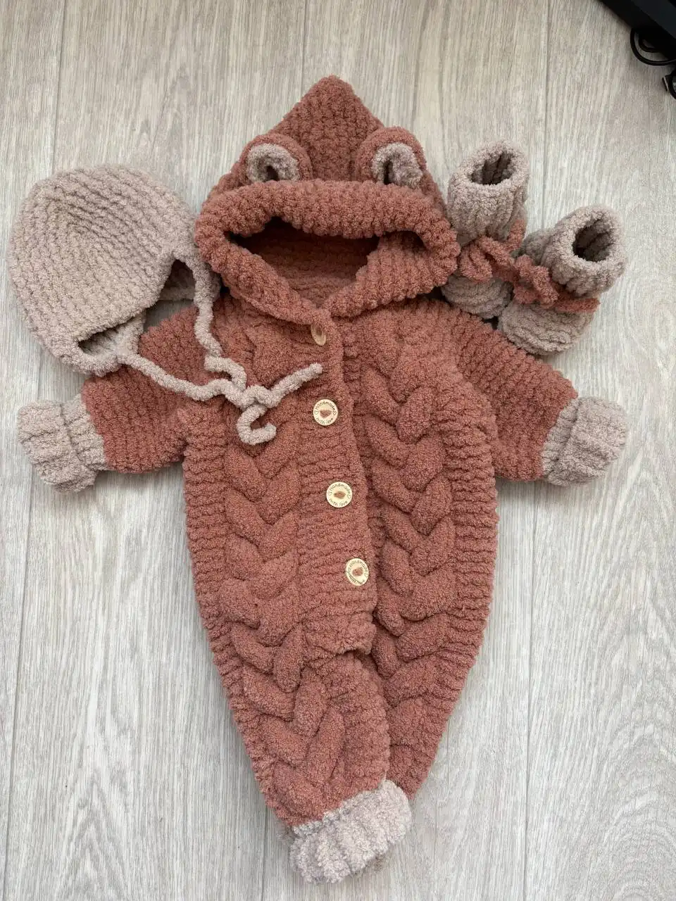 Плюшевый комплект для малыша ручной работы - Одежда для новорожденных (Товары для детей) в Неизвестно