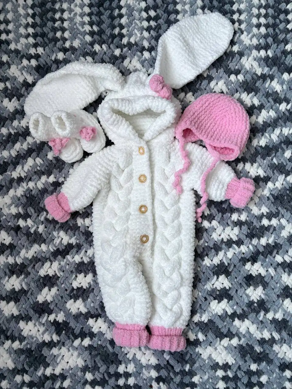 Плюшевый комплект для малыша ручной работы - Одежда для новорожденных (Товары для детей) в Неизвестно