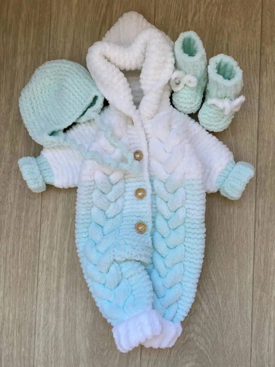 Плюшевый комплект для малыша ручной работы - Одежда для новорожденных (Товары для детей) в Неизвестно