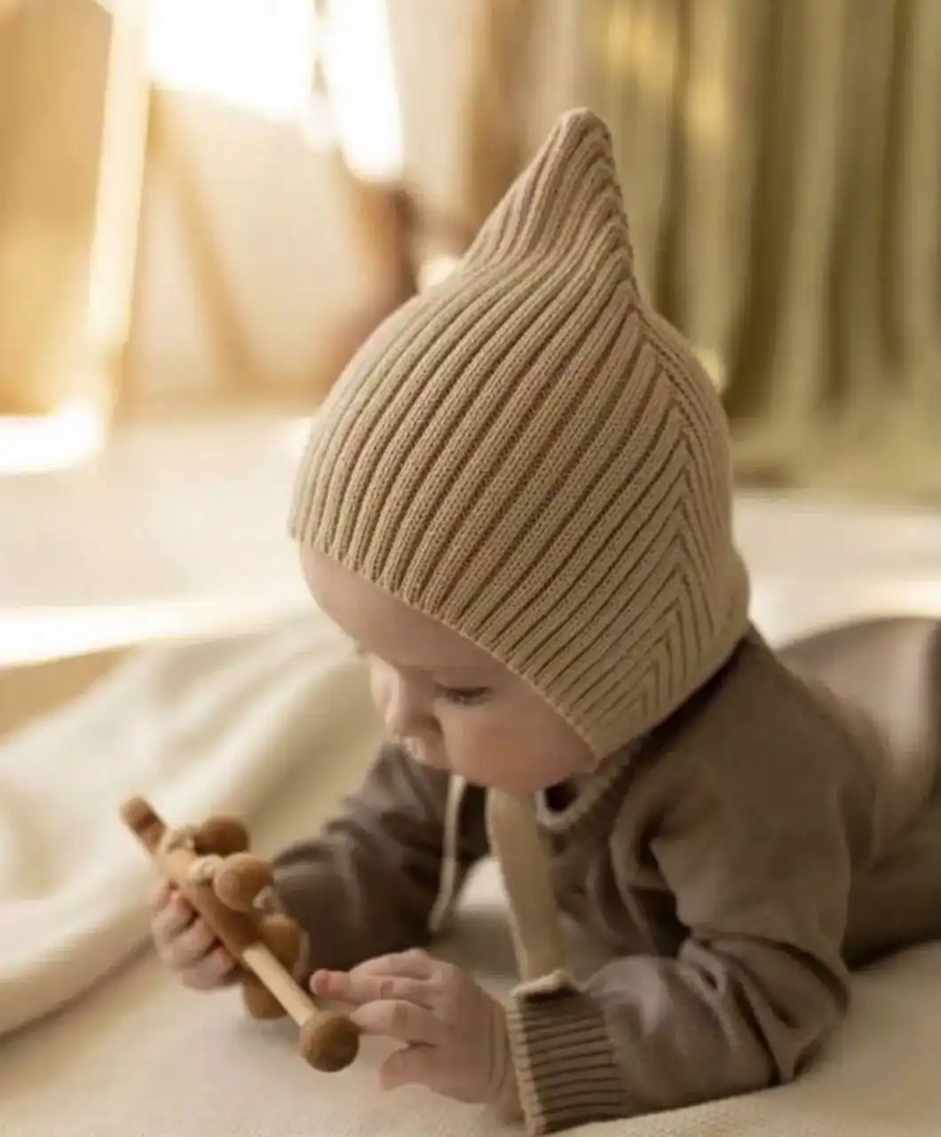 Боди и чепчик для малышей - Одежда для новорожденных (Товары для детей) в Москва