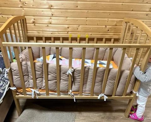 Кровать с маятником и матрасом - Для дома и дачи в Неизвестно