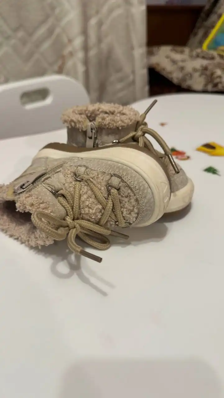 Ботиночки для первых шагов на теплую сухую весну - Обувь детская (Товары для детей) в Неизвестно