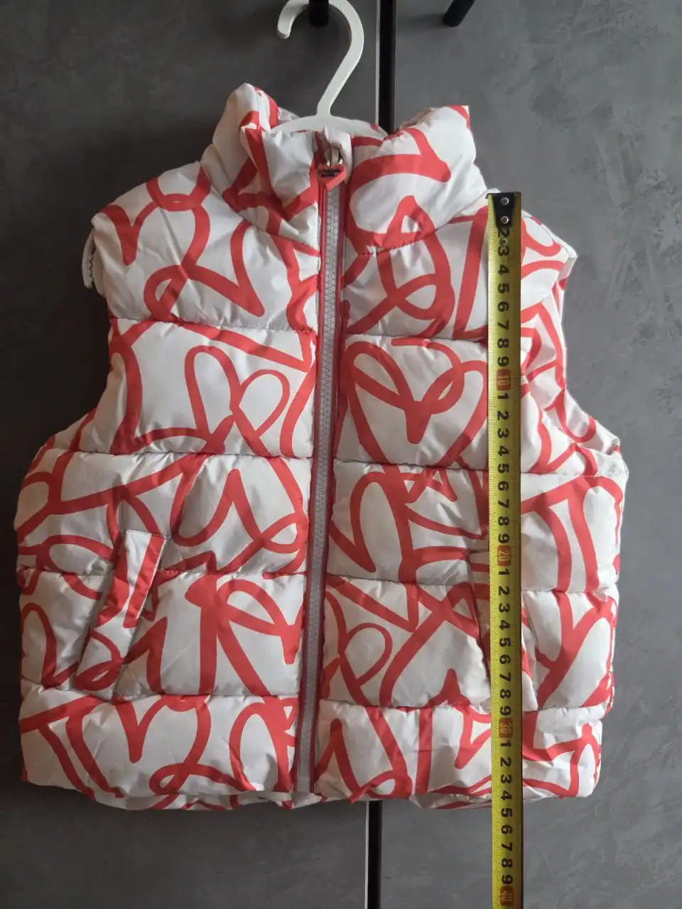 Жилетка 98р, очень тёплая - Одежда в Неизвестно