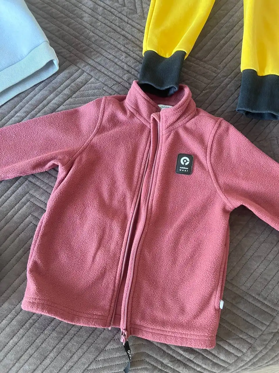 Детская одежда для мальчика - Детская одежда (Одежда) в Неизвестно