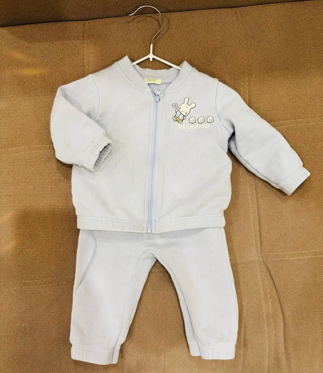 Костюм Benetton 68 размер - Костюмы (Одежда) в Красная горка