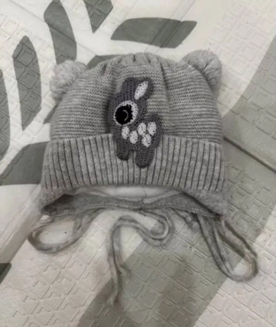 Зимняя шапка для новорожденных - Одежда для новорожденных (Товары для детей) в Неизвестно