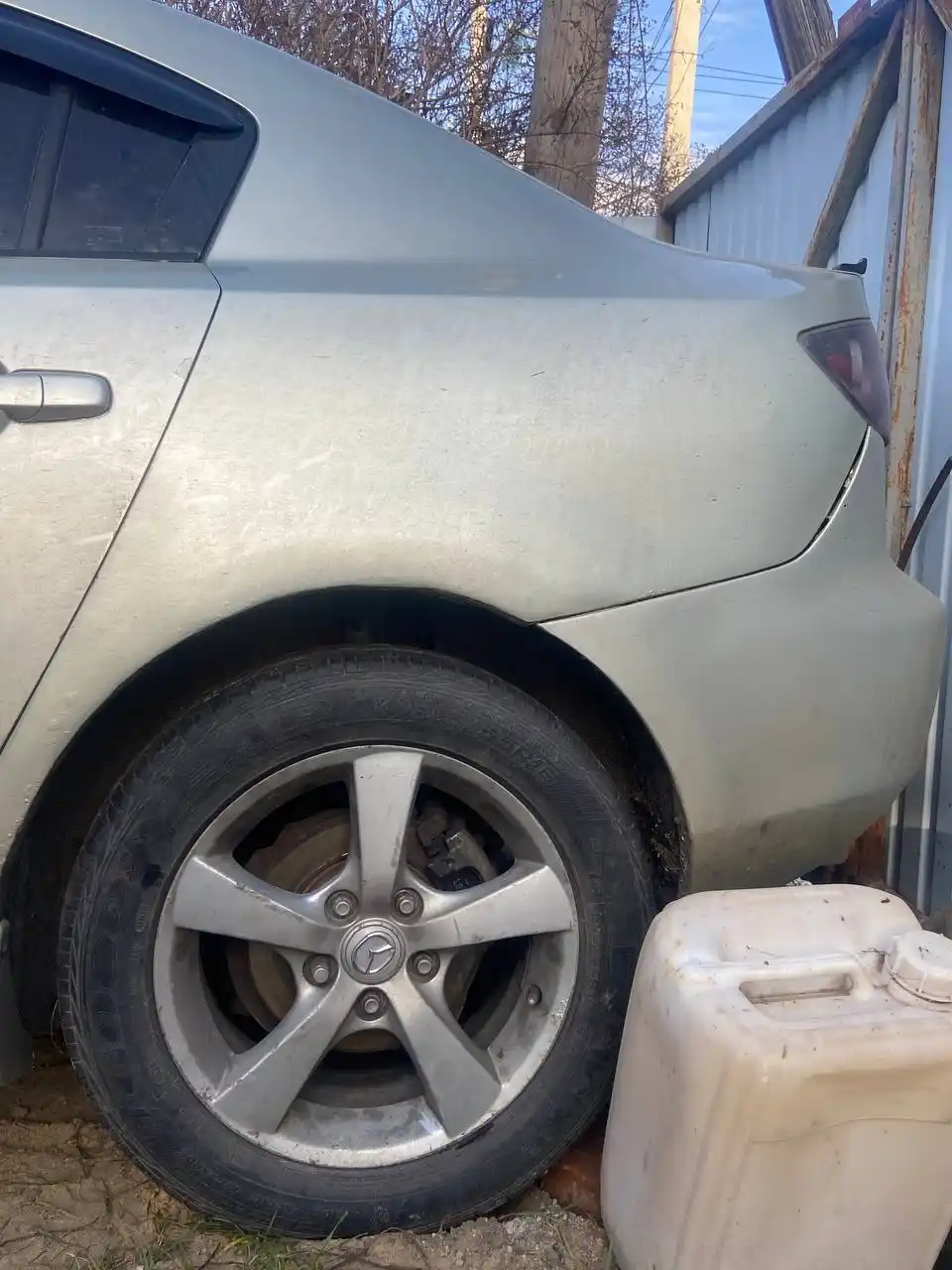 Разбор Mazda 3 2005 года после ДТП